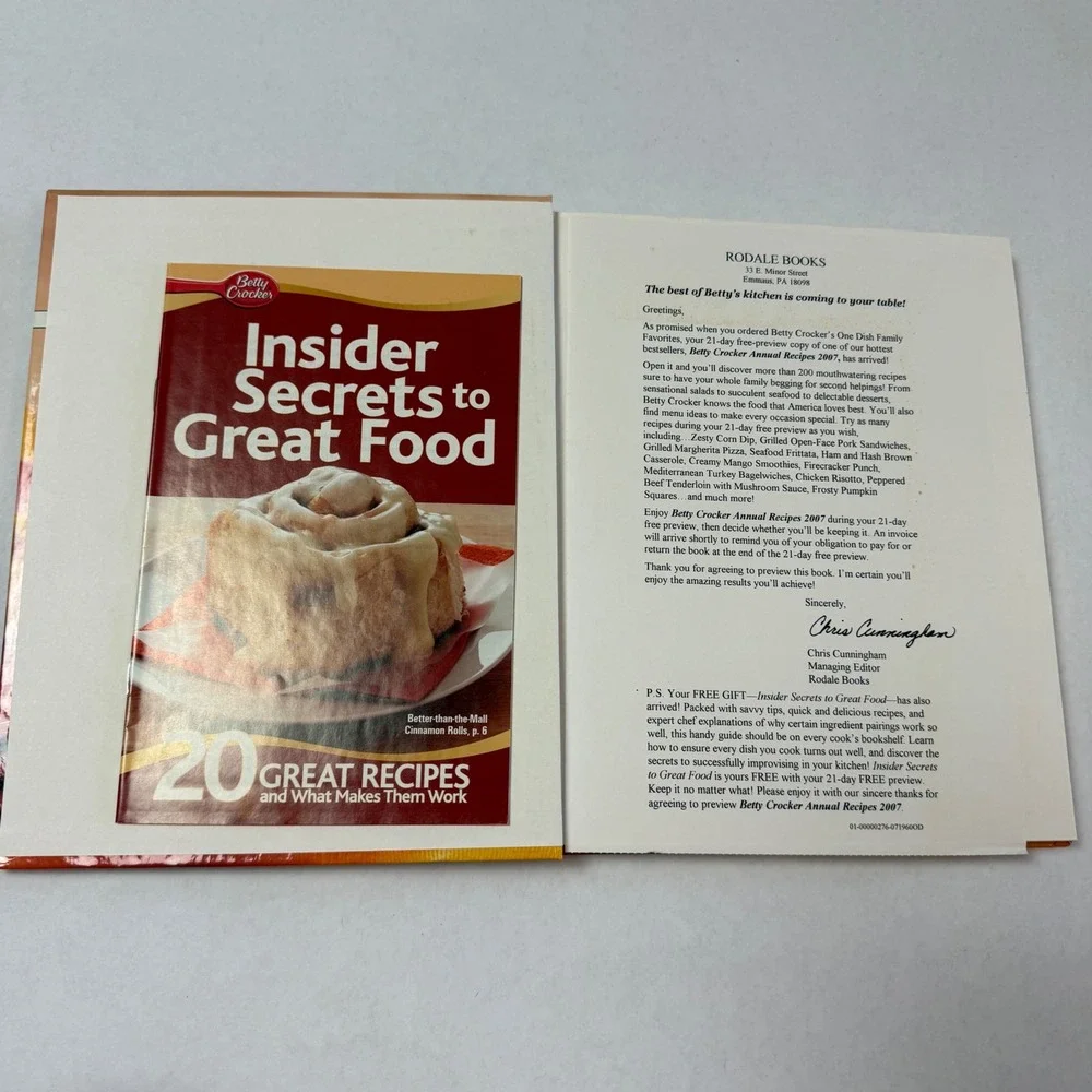 Betty Crocker Annual Recipes 2007‎ Hardcover Cookbook with Bonus Booklet Insert